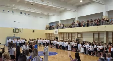 Rok szkolny zakończony. Wakacje rozpoczęło ponad 6 tysięcy uczniów