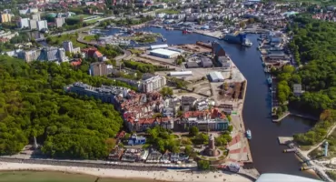 Wystawy przy latarni i na promenadzie. Tak rozpocznie się festiwal I SEA YOU 2026