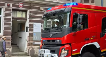Alarm bombowy w Urzędzie Skarbowym. Służby sprawdziły budynek