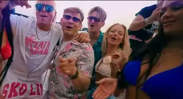 Teledysk kręcony w Kołobrzegu już na YouTube. Skolim i Zenek Martyniuk pokazali „Love”