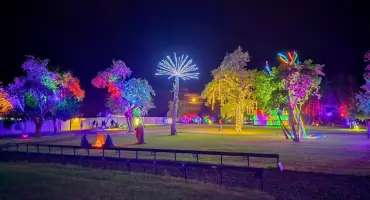 Jednodniowe wycieczki - ogród świateł [zdjęcia]