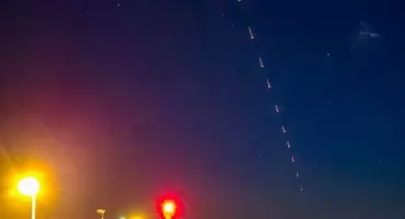 Kosmiczny pociąg nad Kołobrzegiem. Starlinki dały pokaz