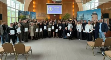 Doceniono ich za wyniki w nauce i aktywność społeczną. 33 uczniów z nagrodami od powiatu